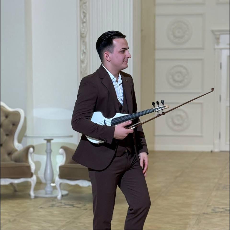 Nicolau Nichișor - Mentor Pian și armonie muzicală.